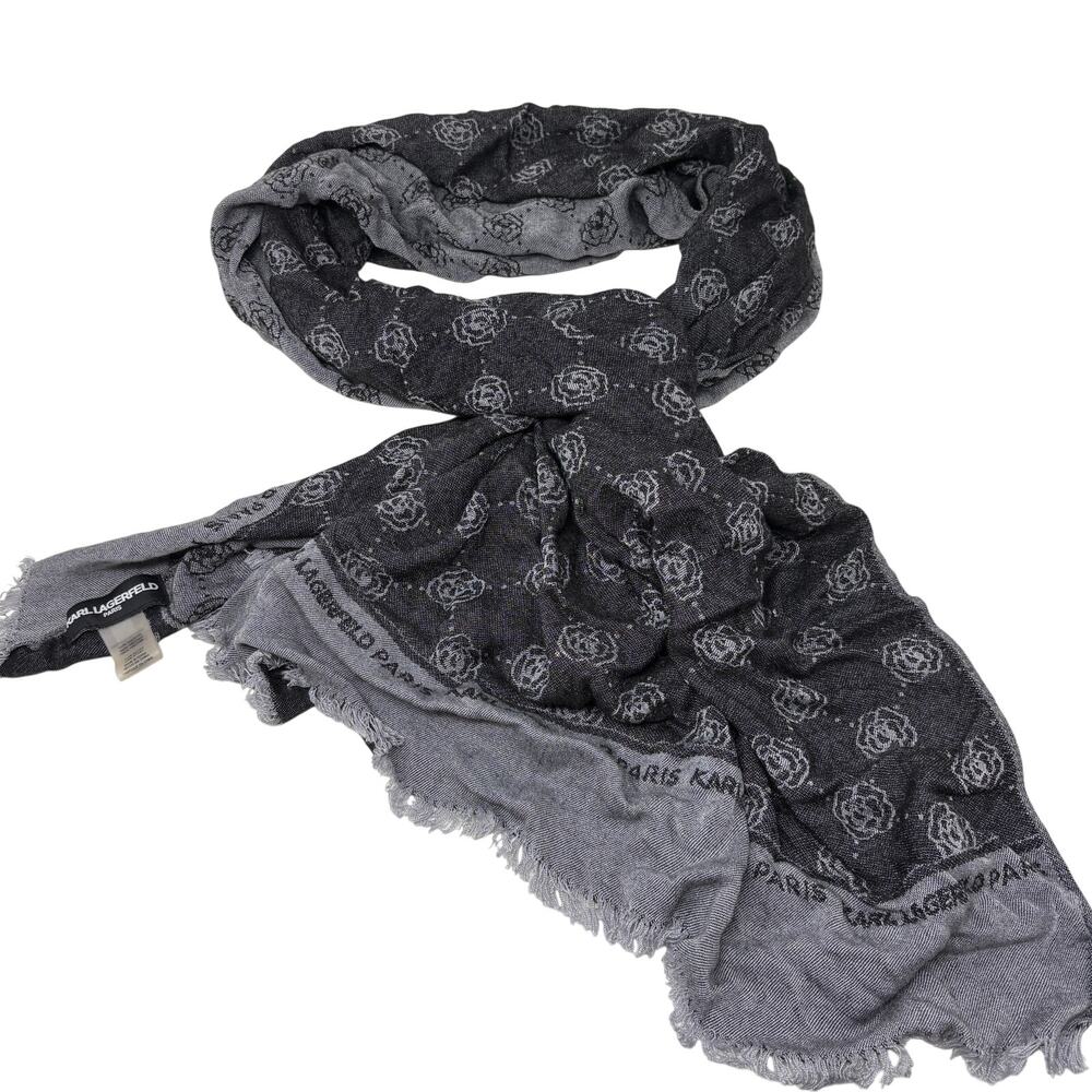 Karl Lagerfeld Reversible Rose Stitch Scarf Casual Knit Designer Classic Staple